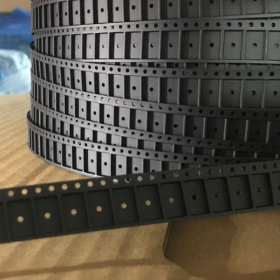 전자 부품 포장용 필수 8mm 너비 높인 가장자리 운반 테이프