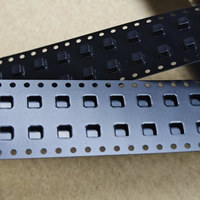 4mm Pitch SMD 다이아몬드 엠보스 패턴과 UV 저항을 가진 엠보스드 캐리어 테이프